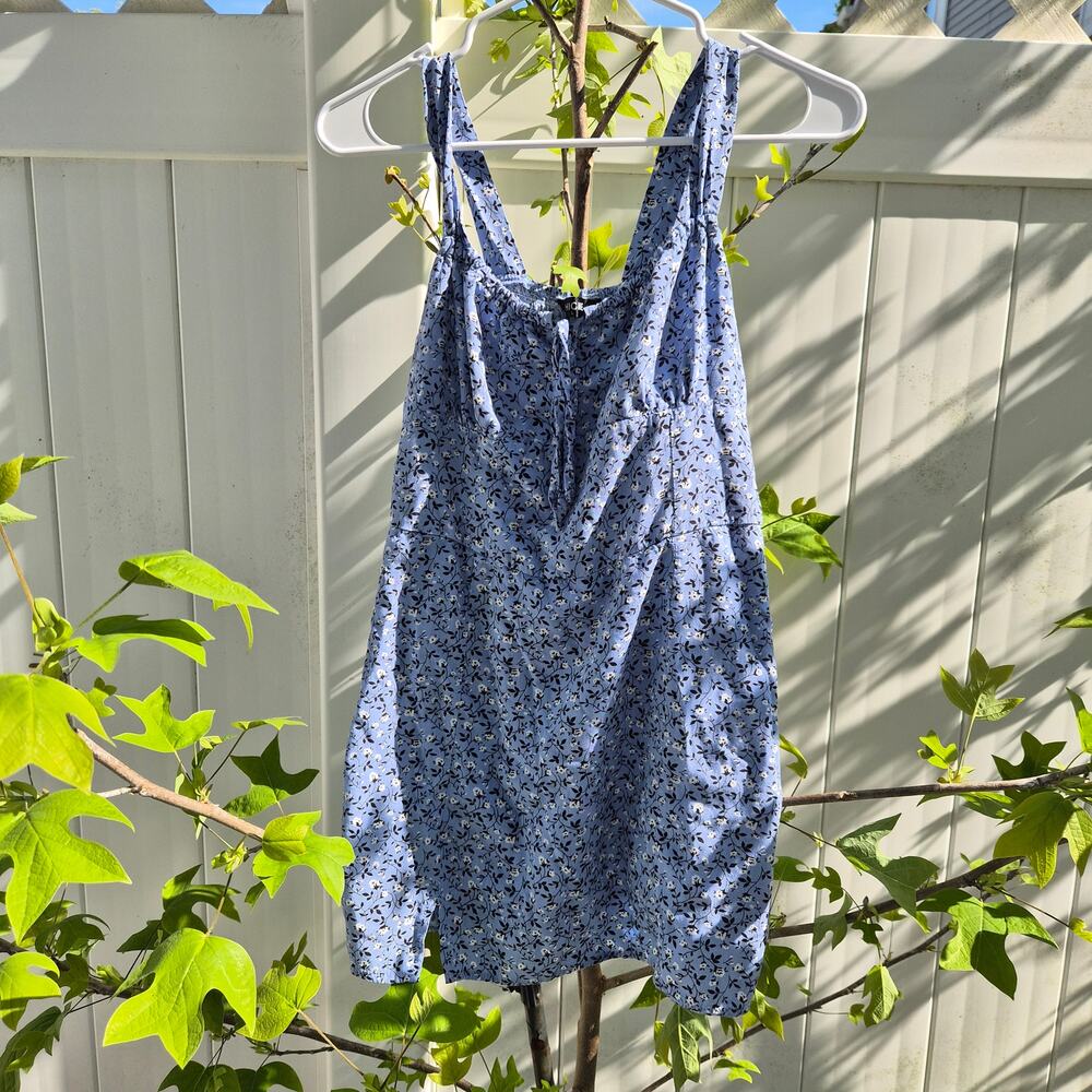 ChicMe Blue Floral Mini Romper Blue Floral Print - Size L